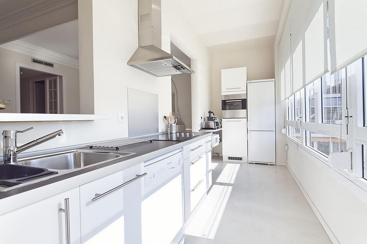 Central And Spacious Family Apartment Барселона Екстер'єр фото